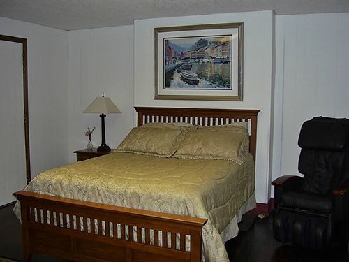 Aspen Manor Resort Wellsburg Extérieur photo